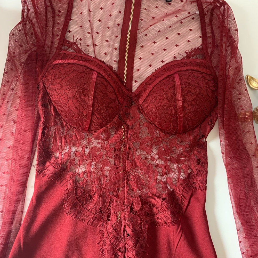 Small bla she burgundy